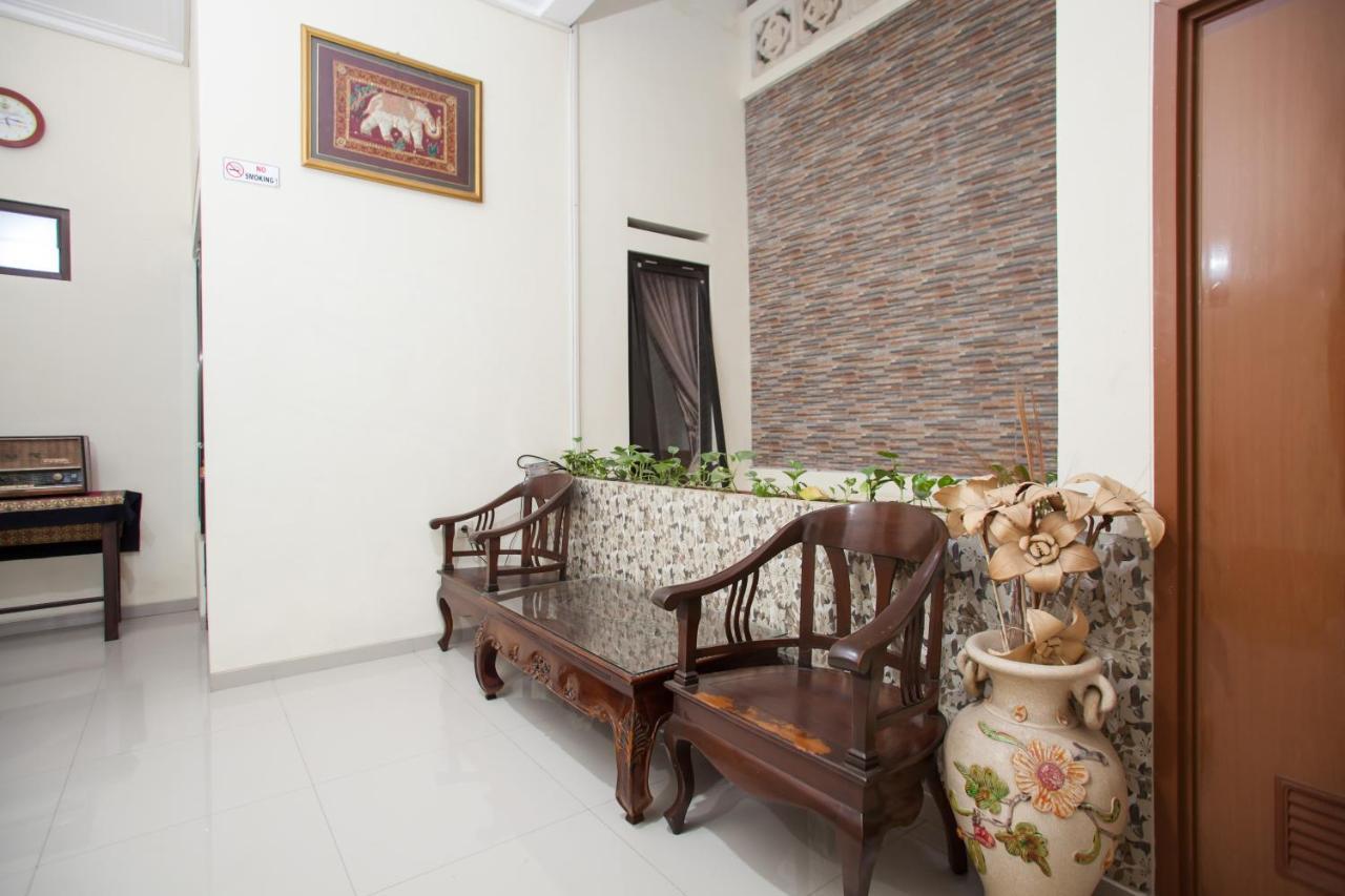 Reddoorz Syariah Near Singha Merjosari Park Malang Kültér fotó
